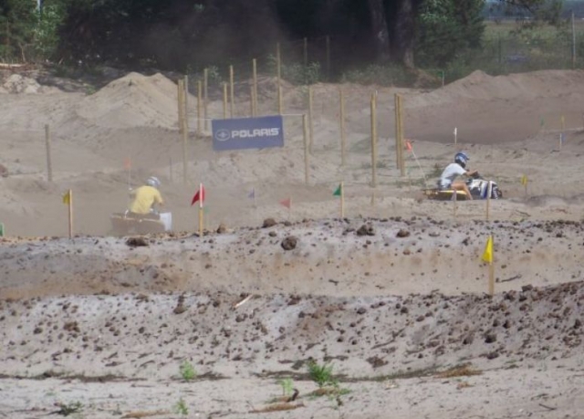  Pilota un quad a Biscarosse 
